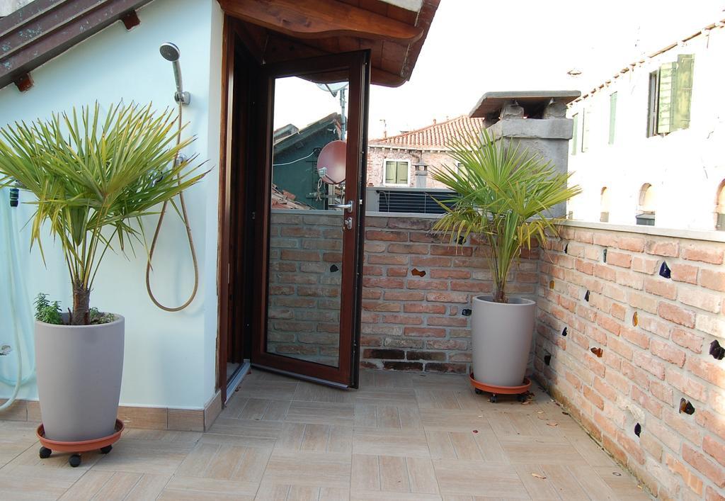 Loft Due Cuori Con Terrazza Veneza Exterior foto