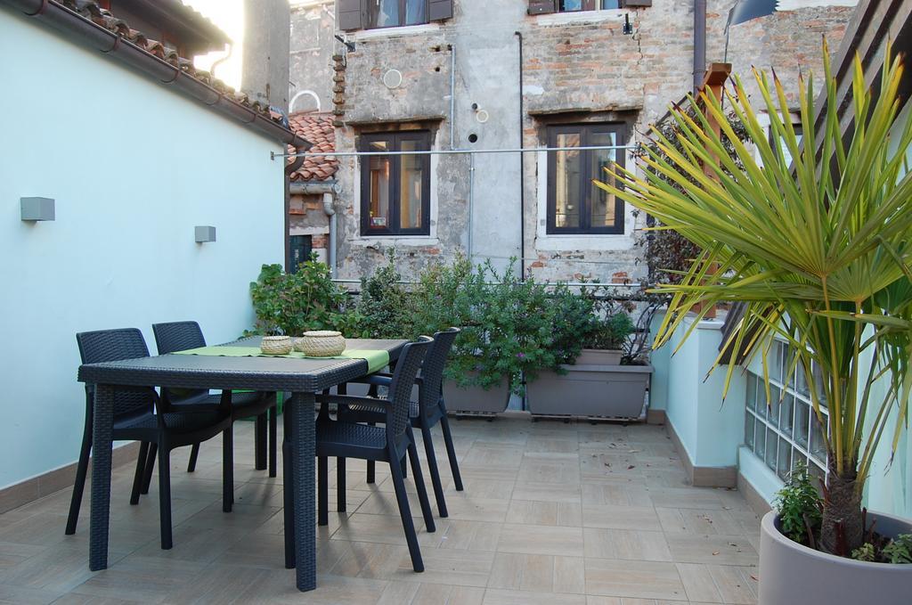 Loft Due Cuori Con Terrazza Veneza Exterior foto